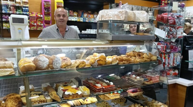 Pastelarias “Tropical” | Com “olhos em cima e mãos na massa” 